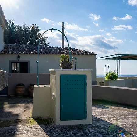 La Dimora Delle Coste Apartment Comiso Luaran gambar