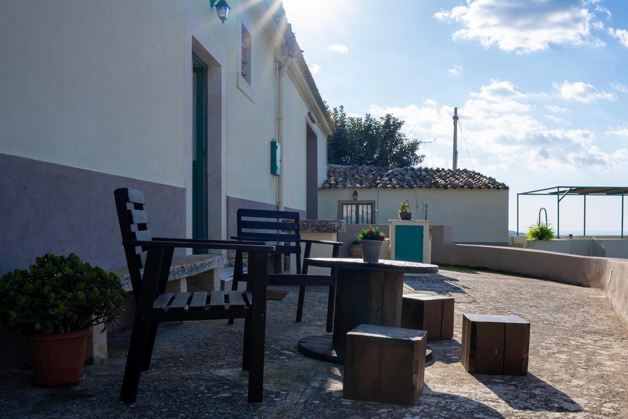 La Dimora Delle Coste Apartment Comiso Luaran gambar